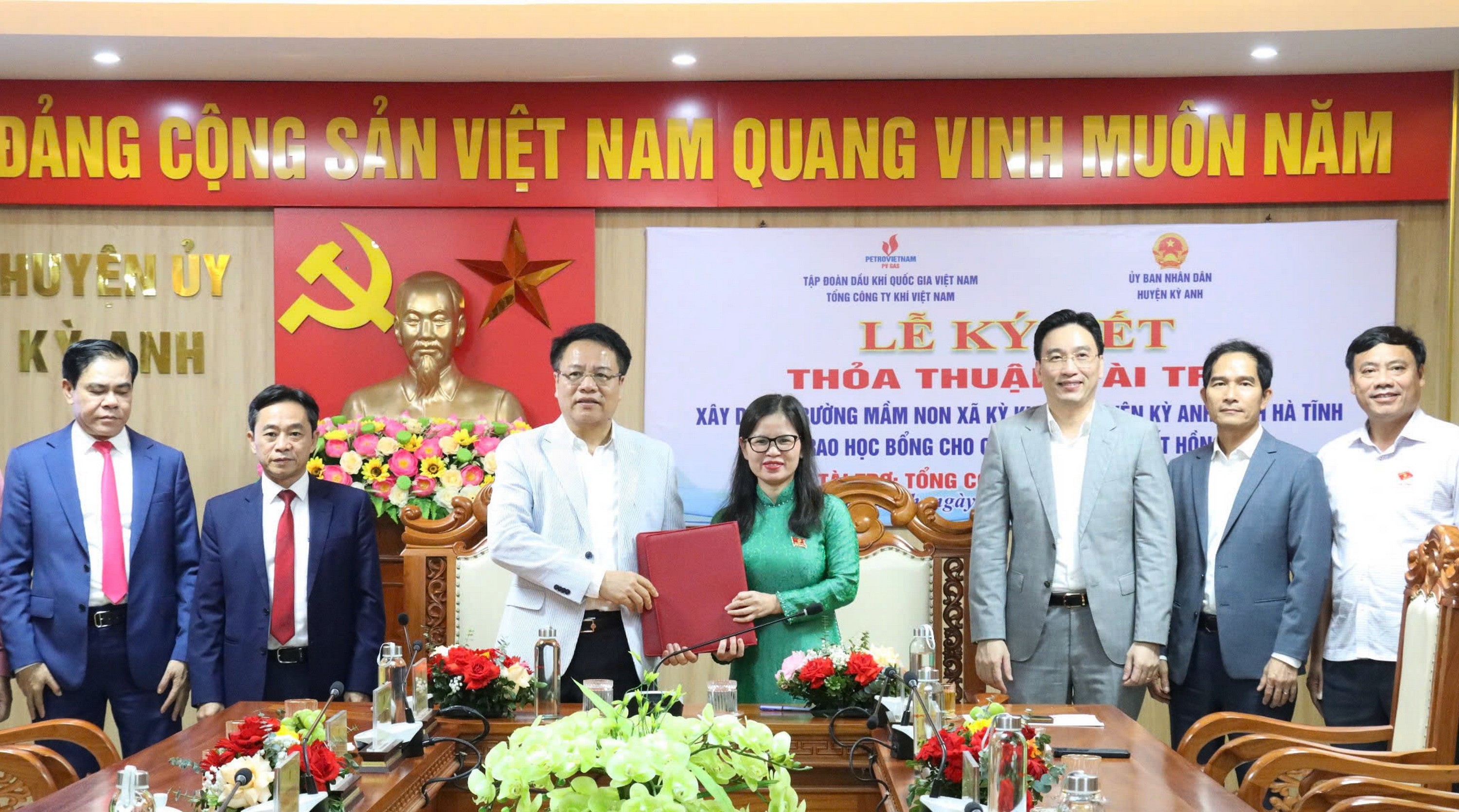 a1-ky-ket-tai-tro-truong-mam-non-ha-tinh-1731576437.jpg